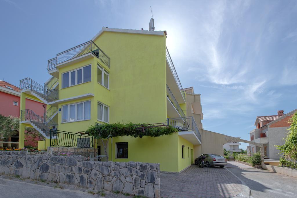Maslina Apartments Стари Град Экстерьер фото
